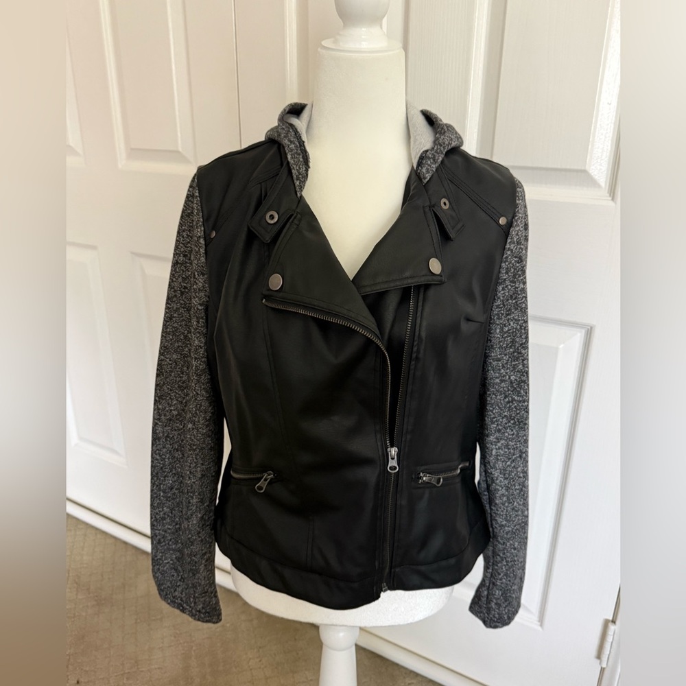 Women’s Jacket New Look Brand Faux Leather Black Black and Gray